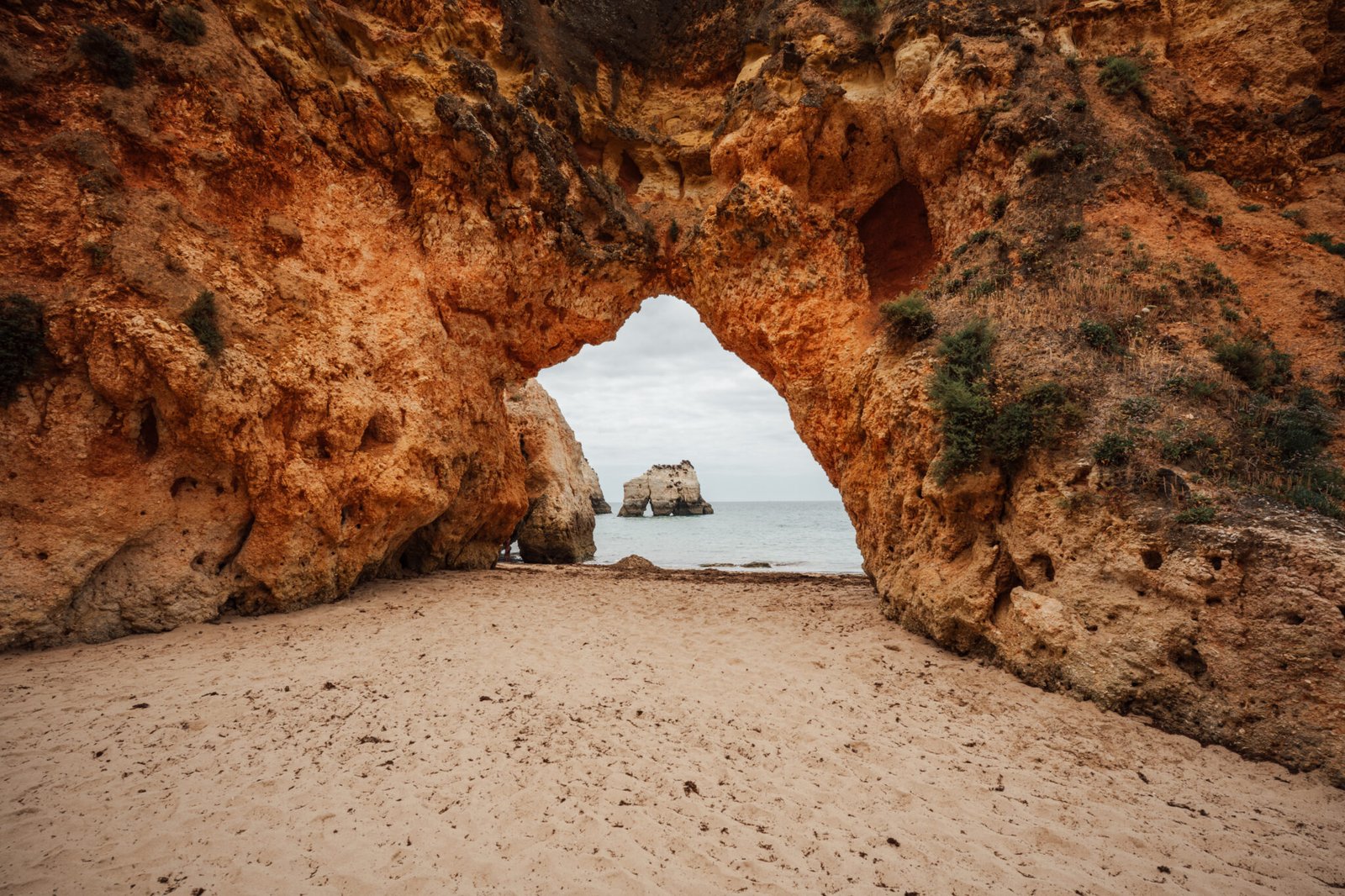 Praia dos Três Irmãos. Alvor Portugal 2025